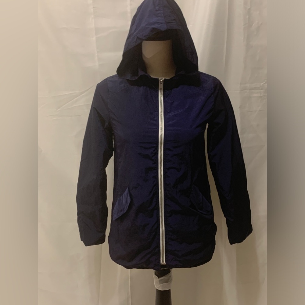 Forever 21 girls windbreaker hoodie, jacket size11/12